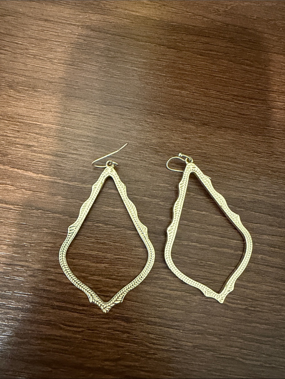 Gold Wavy Drop Hoop Earrings - Lightweight Women’s Fashion Jewelry